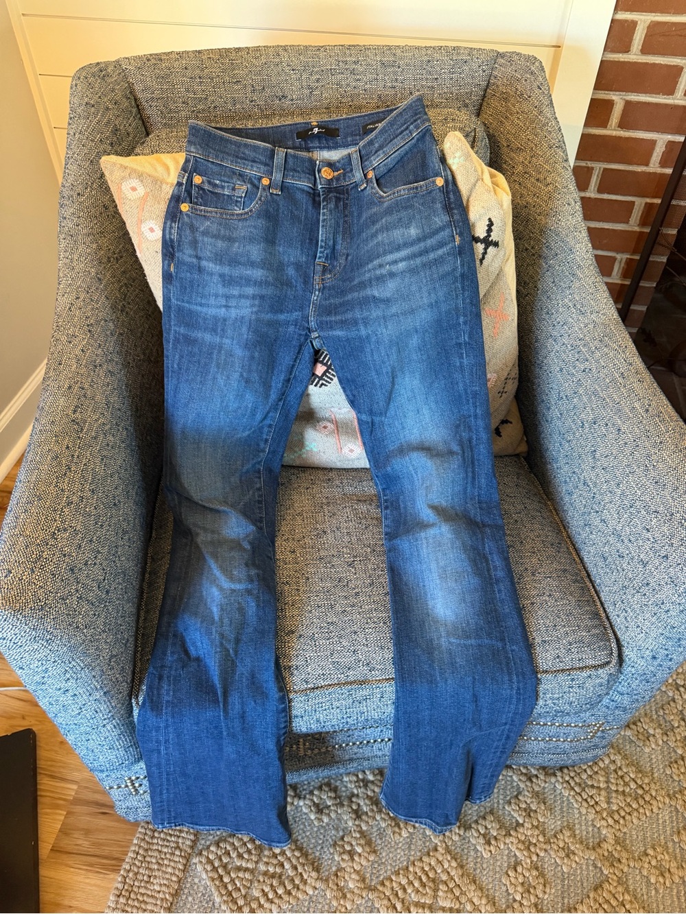 7 for All Mankind Jeans Boot Cut - Picture 3 of 6